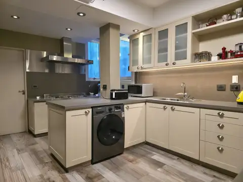 SEMI PISO 125 M2 DIVINO,  ENCANTADOR