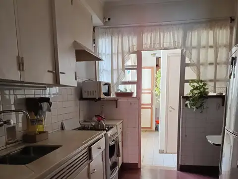 Departamento 5 ambientes con 2 baños