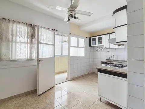 Departamento 3 ambientes con 2 baños