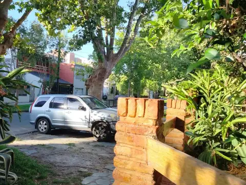 Excelente Casa que se dividió en 2 Deptos de 2 Ambientes Alquiler Temporario por día, Semana, Quincena o Mensual!