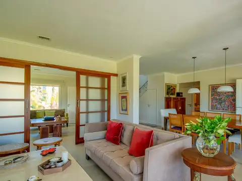 Venta Casa Apto crédito 4 dormitorios en suite más dependencia en Barrio Los Alisos Nordelta Tigre