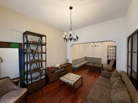 Depto Tipo Casa en Alquiler con 2 cocheras