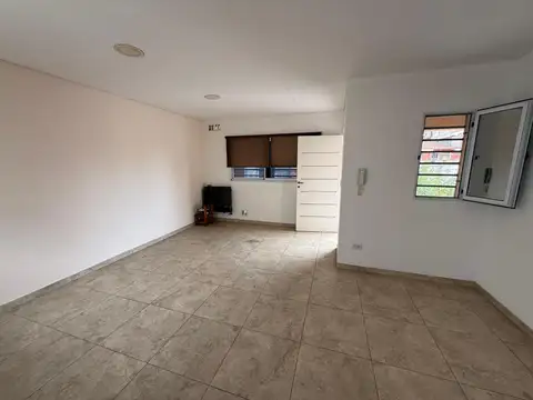 Departamento en  Alquiler 3 ambientes en ALQUILER EN JOSE LEON SUAREZ