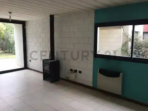 Casa en Venta en Manuel B Gonnet, USD 105.000