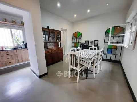 Depto Tipo Casa en Venta 60 años