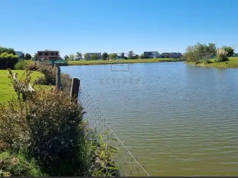Terreno en Venta en El Cantón - Barrio Islas, USD 165.000