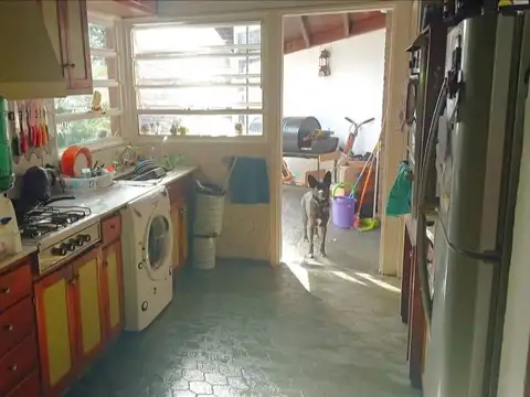 Casa 4 ambientes con 1 baño