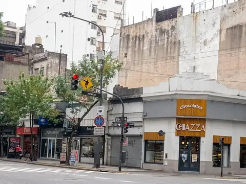 Lindo Terreno en Monserrat  28 x 15