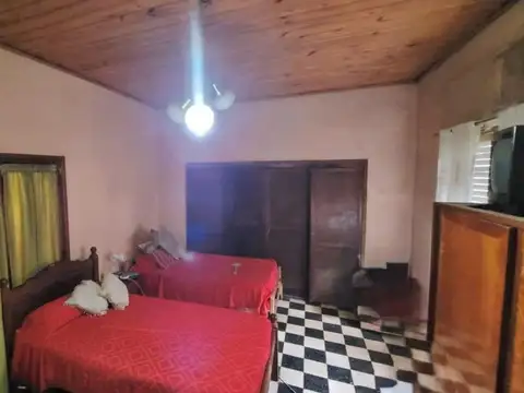 Casa 3 ambientes con 1 baño