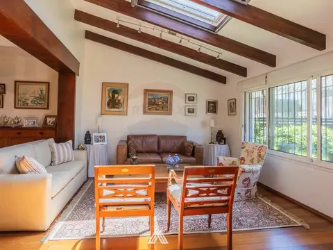 VENTA CASA 4 DORMITORIOS 3 BAÑOS GARAJE POCITOS