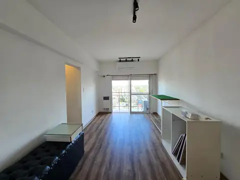 Av. Rivadavia 13900, Piso 15