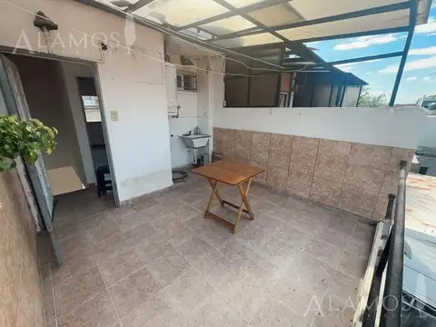 Depto Tipo Casa en Venta de 2 ambientes