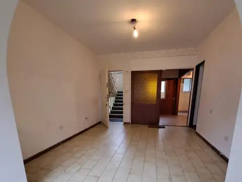 Departamento en Alquiler en Versalles, $ 850.000
