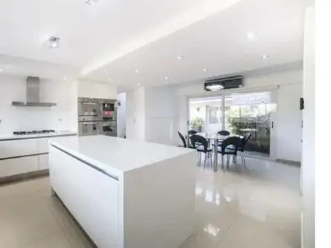 Casa en Venta en Los Lagartos, USD 1.400.000