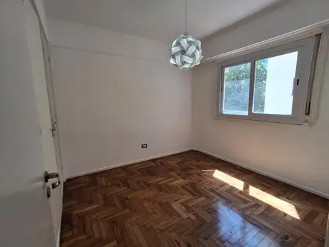 Juramento 1500, Piso 4