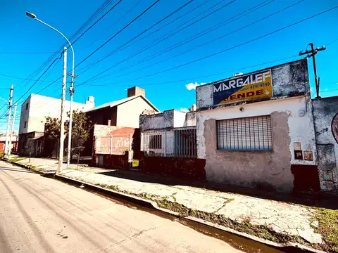 CASA multifamiliar apta crèdito a reacondicionar, consulte!