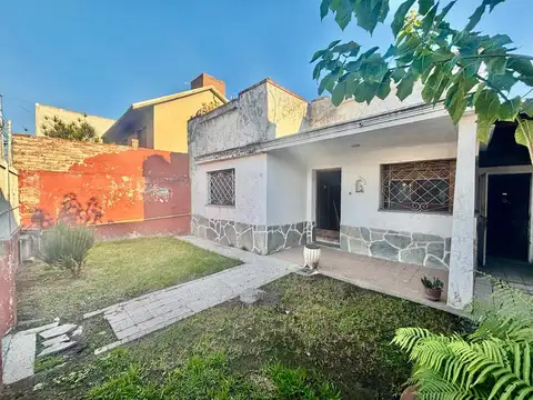 CASA multifamiliar apta crèdito a reacondicionar, consulte!