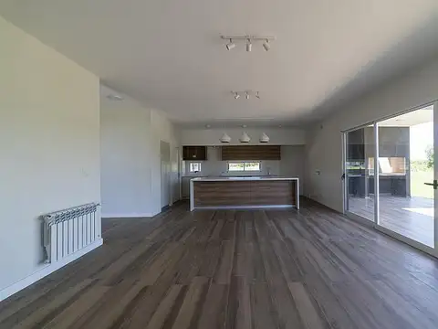 Casa en Venta en Ezeiza, USD 379.800