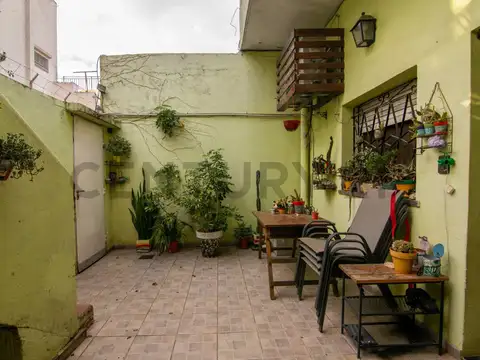 VENTA PH 2 ambientes con patio y terraza | Saenz Peña