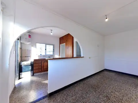 Depto Tipo Casa en Alquiler de 2 dormitorios