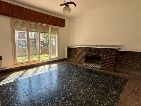 Casa en Venta con 1 cochera