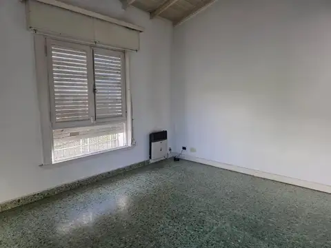 Casa en Venta en Castelar Norte, USD 129.000