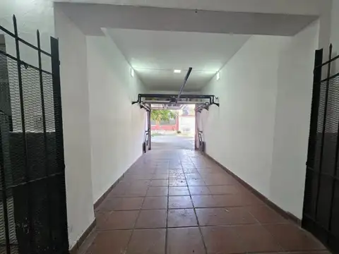Andonaegui 3200