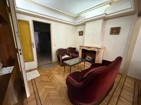 Casa 14 ambientes con 5 baños