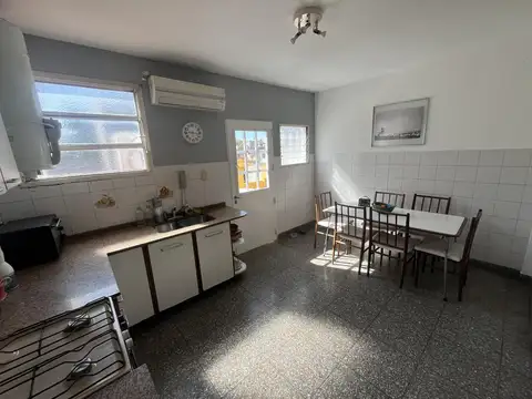 Depto Tipo Casa en Venta de 4 dormitorios