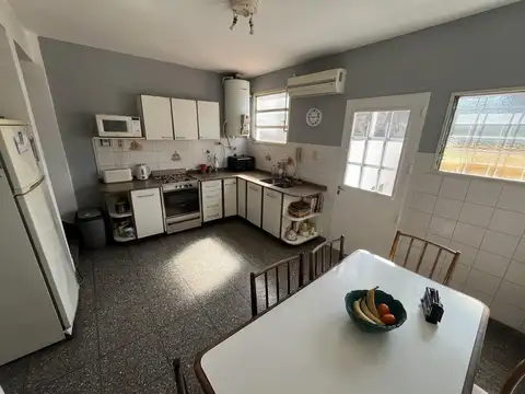 Depto Tipo Casa en Venta de 5 ambientes