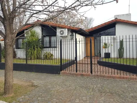 Venta casa de 6 ambientes en Boulogne, San Isidro