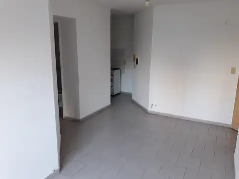 Departamento en Alquiler en Abasto, $ 330.000