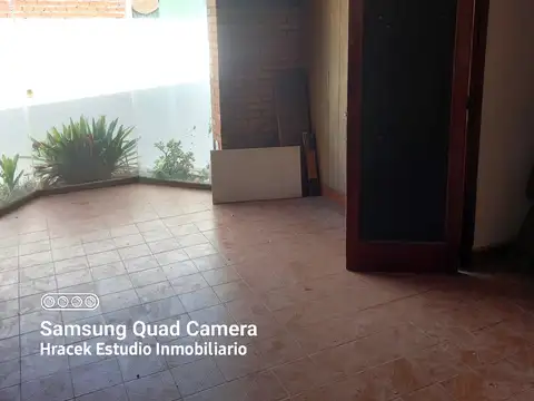 PH en Alquiler con cochera y patio, sin expensas