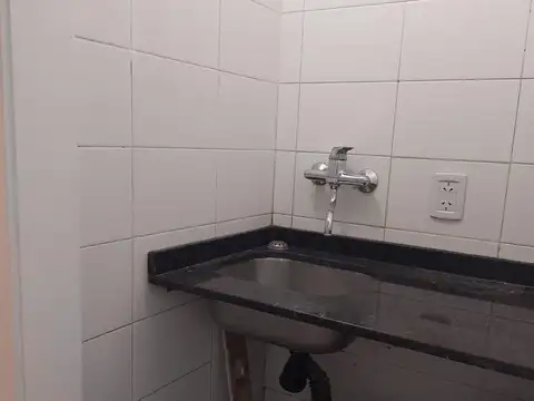 Alquiler   monoambiente -centro- apto profesional