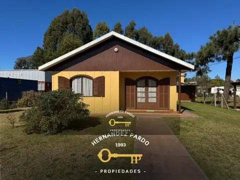 Cabaña con 1200m2 de terreno en El Pinar SUR