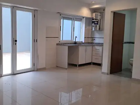 Departamento en Alquiler en Tapiales, $ 570.000