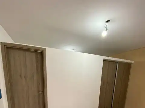 DUEÑO DIRECTO ALQUILA DOS AMBIENTES DE CATEGORIA EXCELENTE IDEAL 1 PERSONA U OFICINA