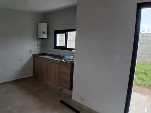 Casa en Alquiler en Valle Cercano, $ 700.000