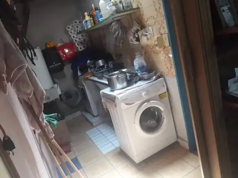 Casa 5 ambientes con 1 baño