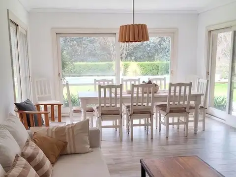 Casa en Venta al Este