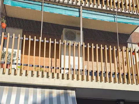 Dos ambientes con patio y conexion para lavarropas cocina