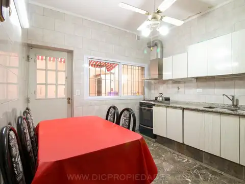 Depto Tipo Casa 3 ambientes con 1 baño