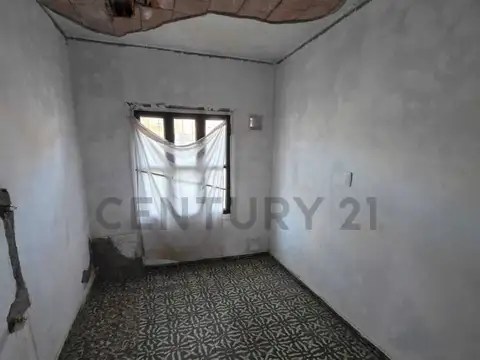 CASA PARA RECICLAR – DORREGO, GUAYMALLÉN