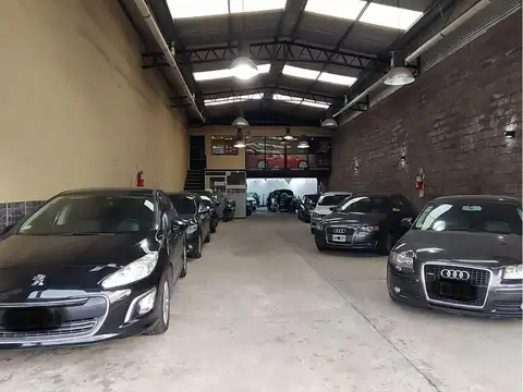 Local en venta - 1 Baño 1 Oficina - 364Mts2 - Lomas de Zamora