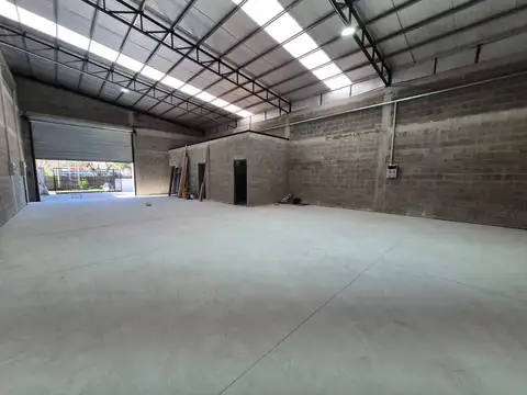 Galpon en alquiler deposito 447