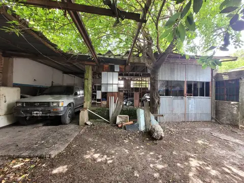 Galpon en Venta 40  mts Fondo