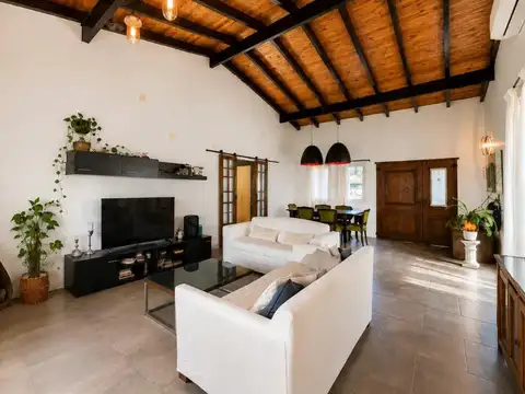 Casa en venta de 4 ambientes. Barrio San Rafael, Villanueva, Tigre