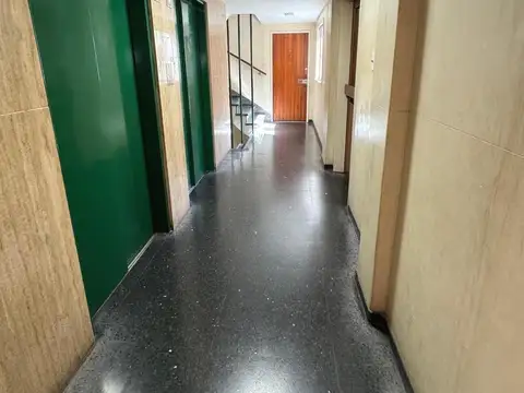 Departamento en alquiler por 24 meses.  z/ Plaza Colon, 2 ambientes. Amoblado