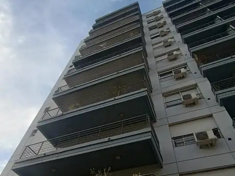 Cochabamba 100, Piso 5