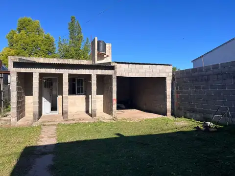 Casa 3 ambientes con 1 baño